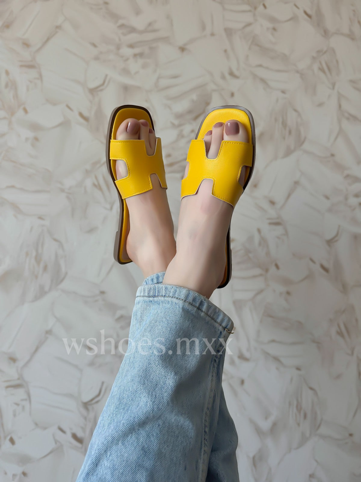 ELISA AMARILLO