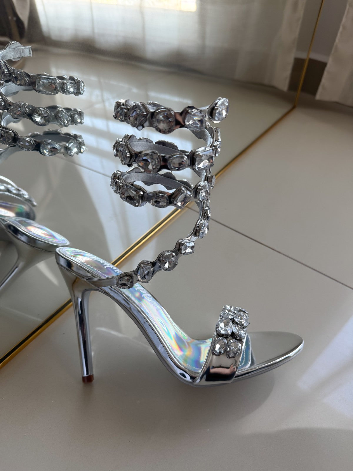 HELIA PLATA